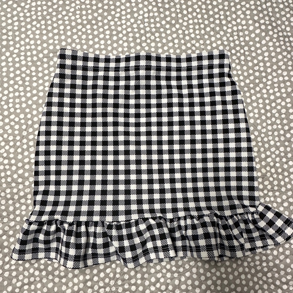 Squared mini skirt